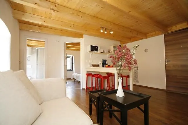 Apartments KAKI nur 100 meter vom Strand Mošćenička Draga